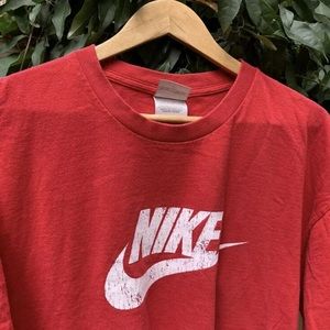 VINTAGE red nike tshirt